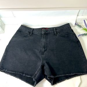 Jennifer Lopez black high waisted short size 12
